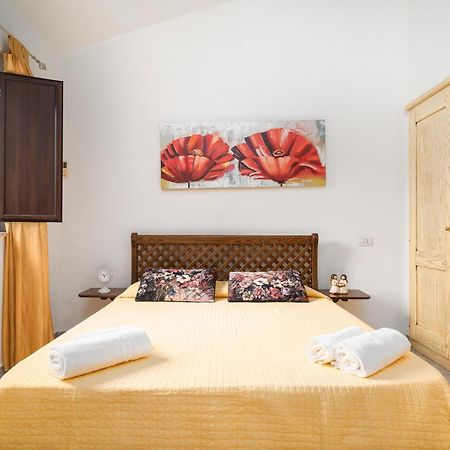 Casa Su Barone 1 Villa Orosei Kültér fotó